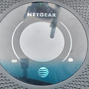 Netgear Portable Wi-Fi router M11